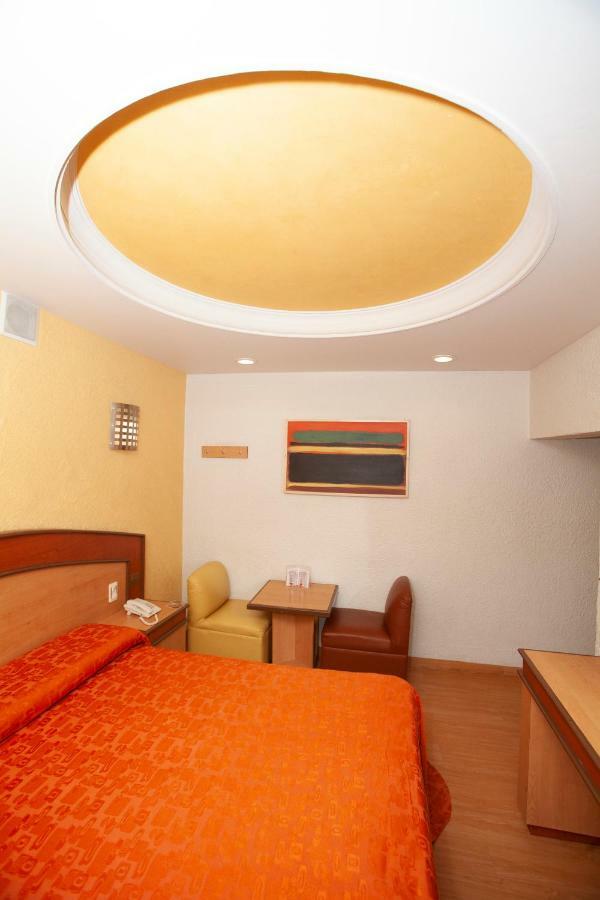 Hotel Tres Colonias - Solo Adultos Mexico By Eksteriør billede